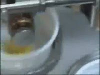 Фасовка мёда в готовую тару и запайка фольгой