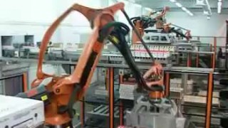 Palletizing of dairy products - KUKA Robot KR 180 PA - Роботы