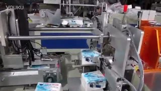 Автоматический станок для упаковки салфеток