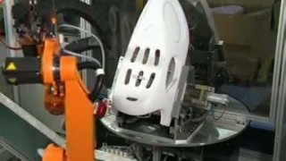 Deburring of plastic toboggans with a KUKA Robot - Роботы