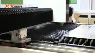 Комбинированный оптоволоконный лазерный станок для резки листового металла и труб XTLASER