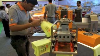 Автоматический мини-карусельный трафаретный станок для печати по текстилю NANO PRINTAG