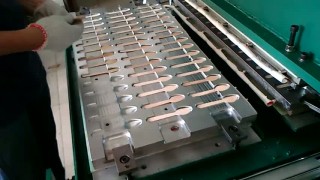 Пресс для производства деревянных ложек, вилок. ножей