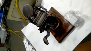 Антикварная печатная машина